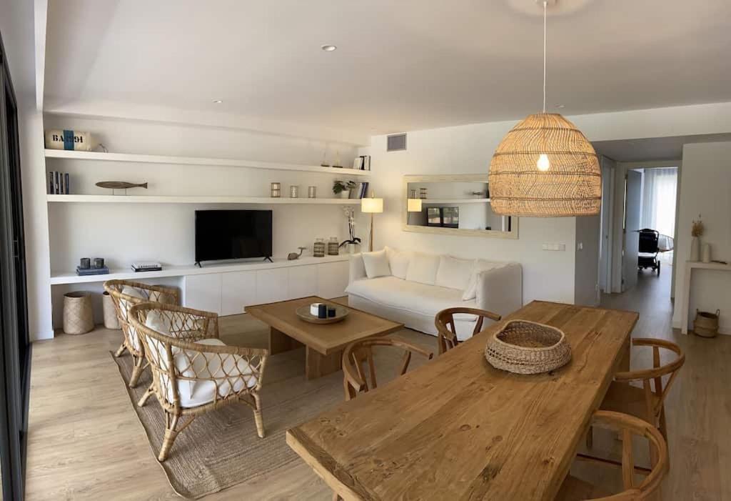 Calma S'Alguer Luxury Beach Apartment Palamós Eksteriør bilde